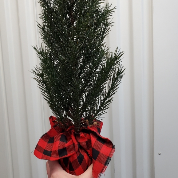 New 4pc Holiday Bundle. - Picture 10 of 15